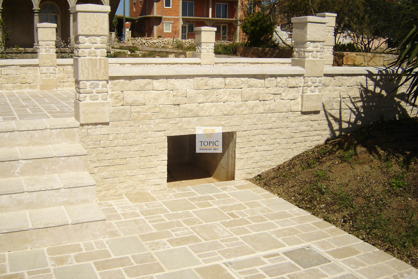 Stupovi i zidići od kamena - slika 2